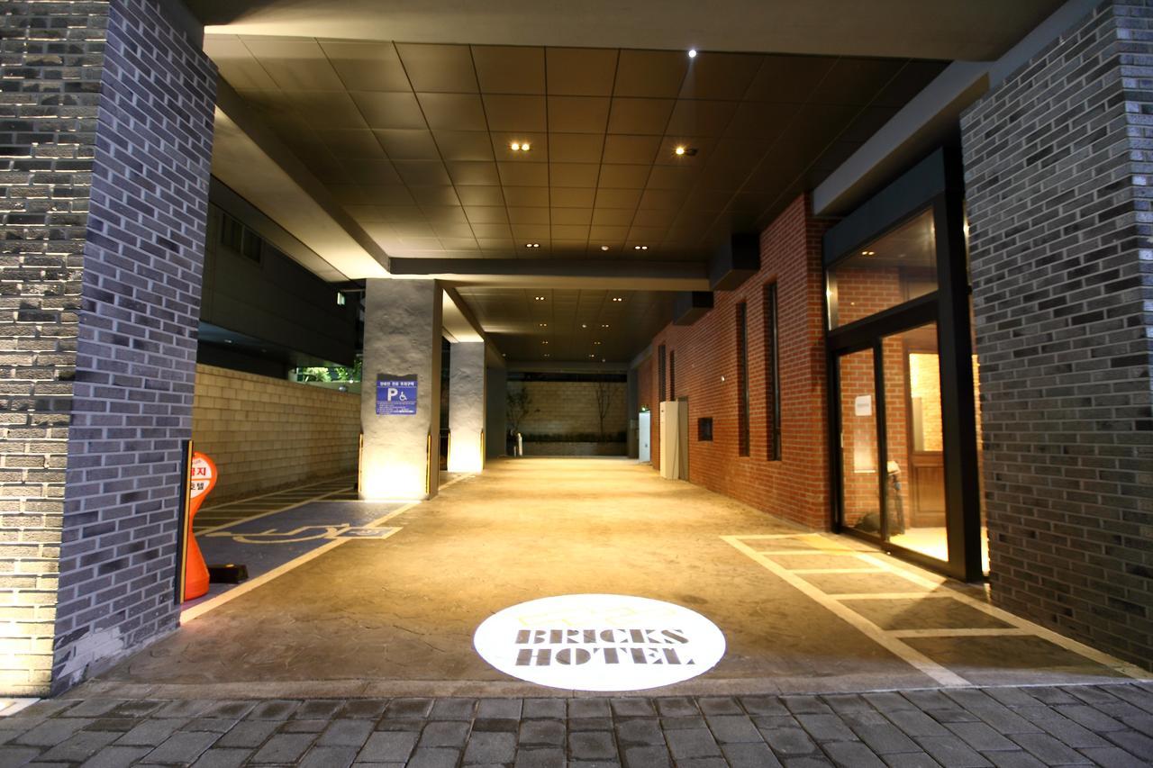 Bricks Hotel Seoul Exterior photo
